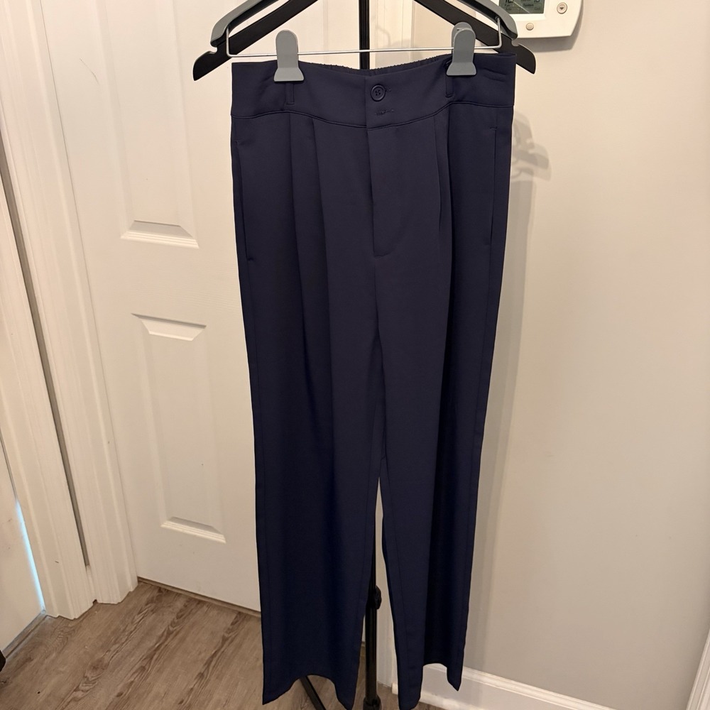 NWT Halara Play It My Way Wide Leg Pleated Work Pants Navy Lightweight Flowy